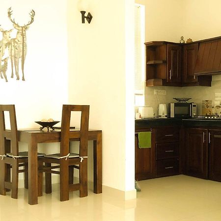 City Tower, Luxury 2 Two Bed Seaview Apartment Colombo マウントラビニア エクステリア 写真