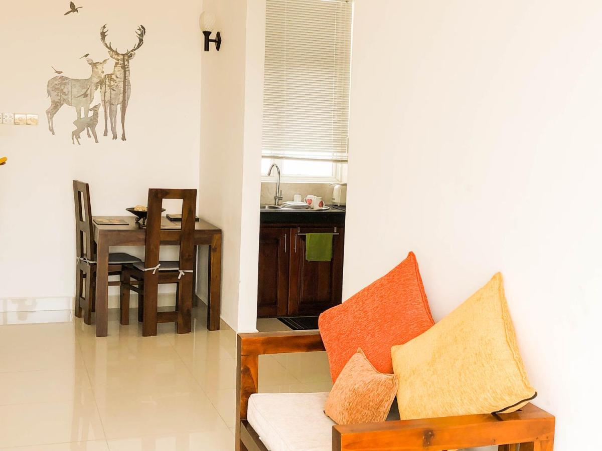 City Tower, Luxury 2 Two Bed Seaview Apartment Colombo マウントラビニア エクステリア 写真